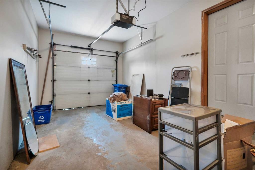 6 Jenkins Drive, Red Deer, AB - Indoor Photo Showing Garage