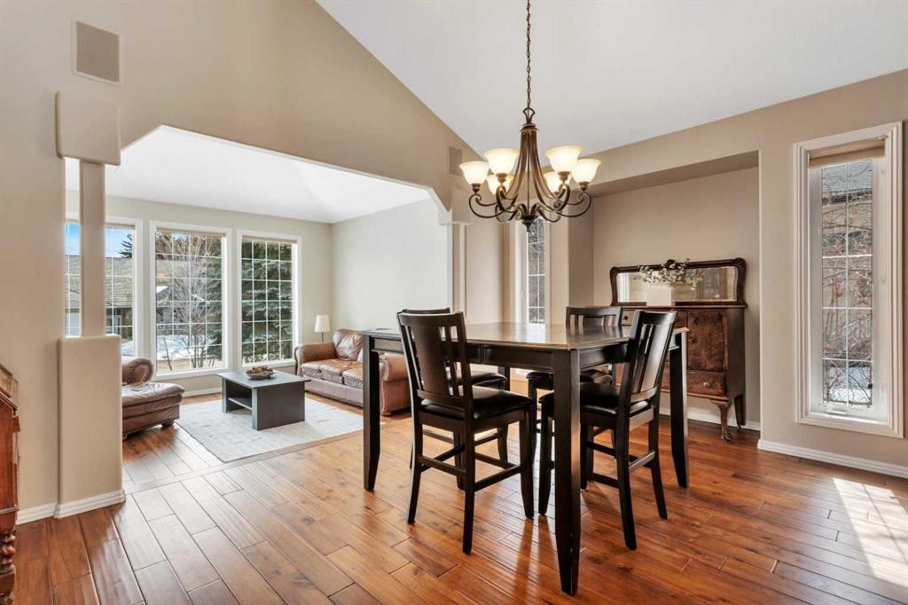 49 Coventry Lane, Lacombe, AB - Indoor Photo Showing Dining Room