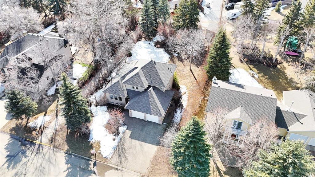 49 Coventry Lane, Lacombe, AB - Outdoor