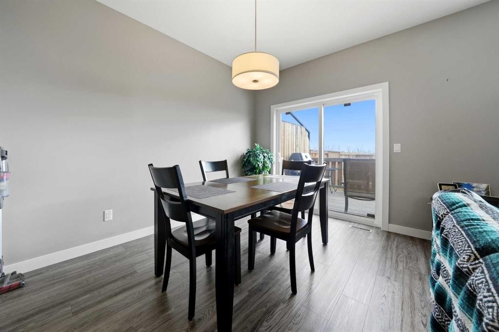 71 Palmer Circle, Blackfalds, AB - Indoor Photo Showing Dining Room