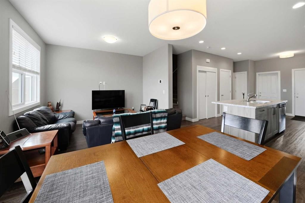 71 Palmer Circle, Blackfalds, AB - Indoor