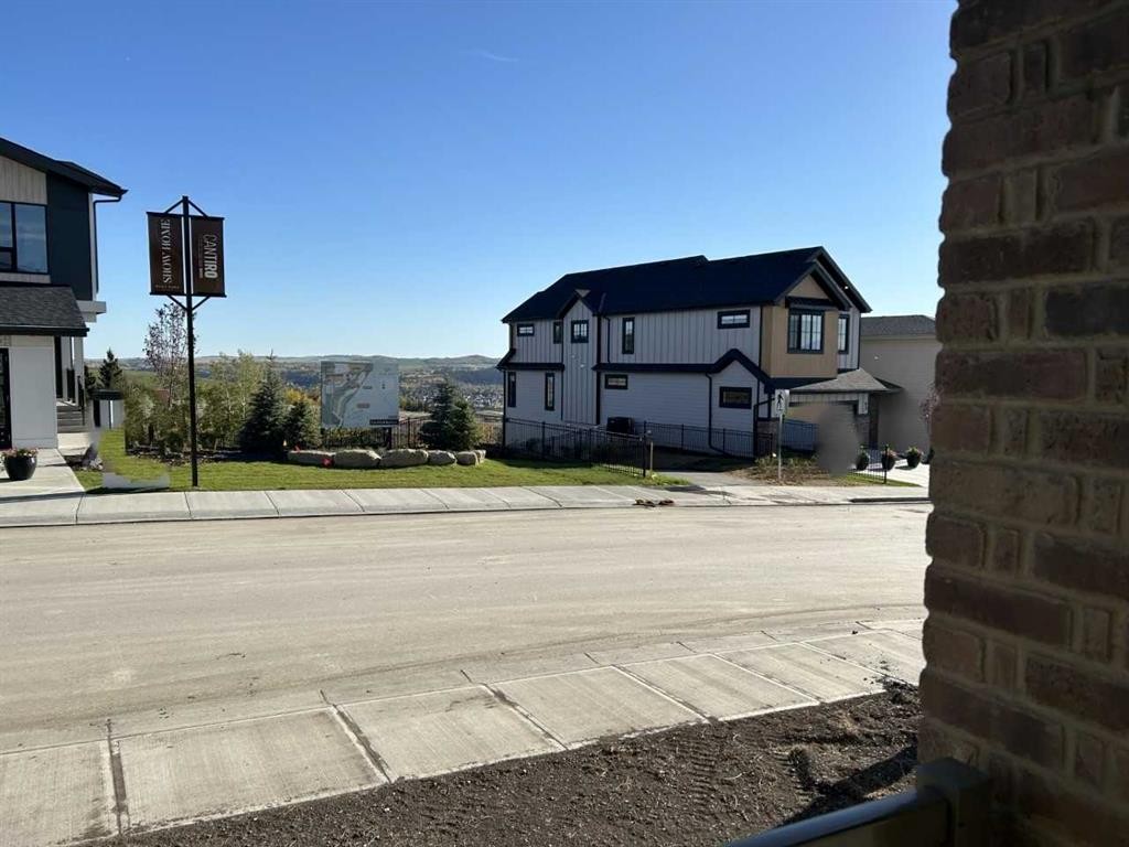 27 Heritage Link, Cochrane, AB - Outdoor