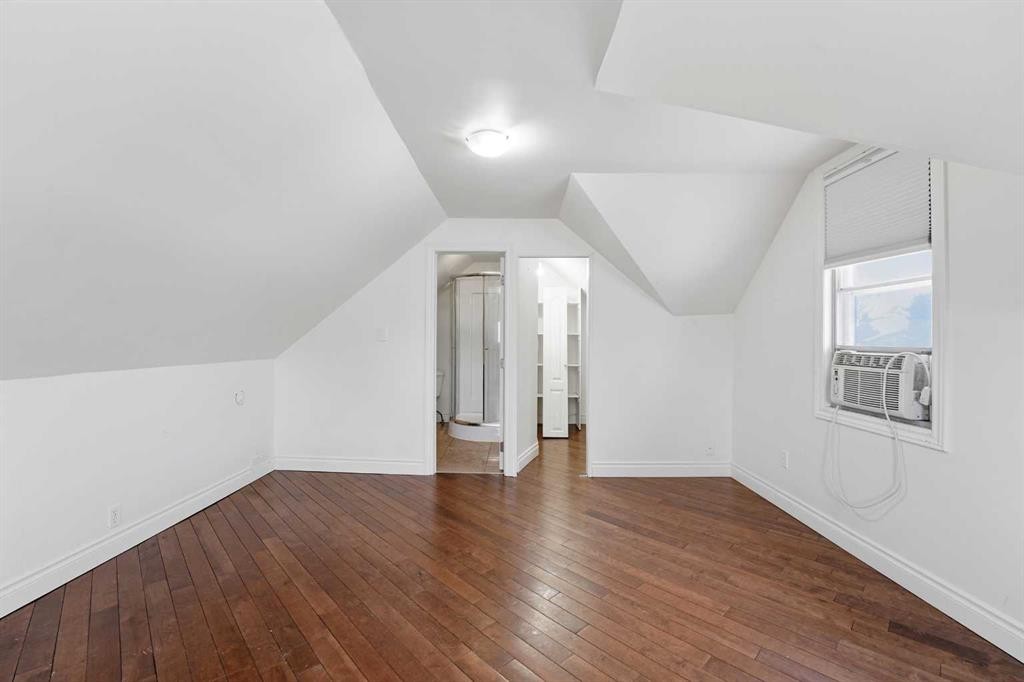 5713 57 Avenue, Red Deer, AB - Indoor Photo Showing Other Room