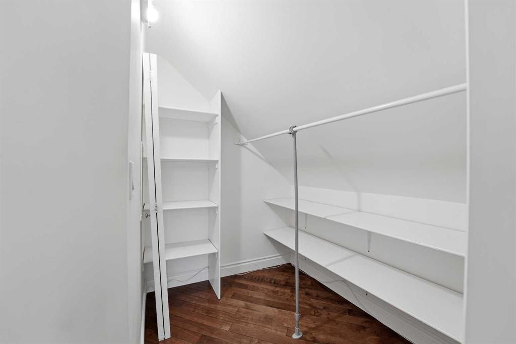 5713 57 Avenue, Red Deer, AB - Indoor With Storage