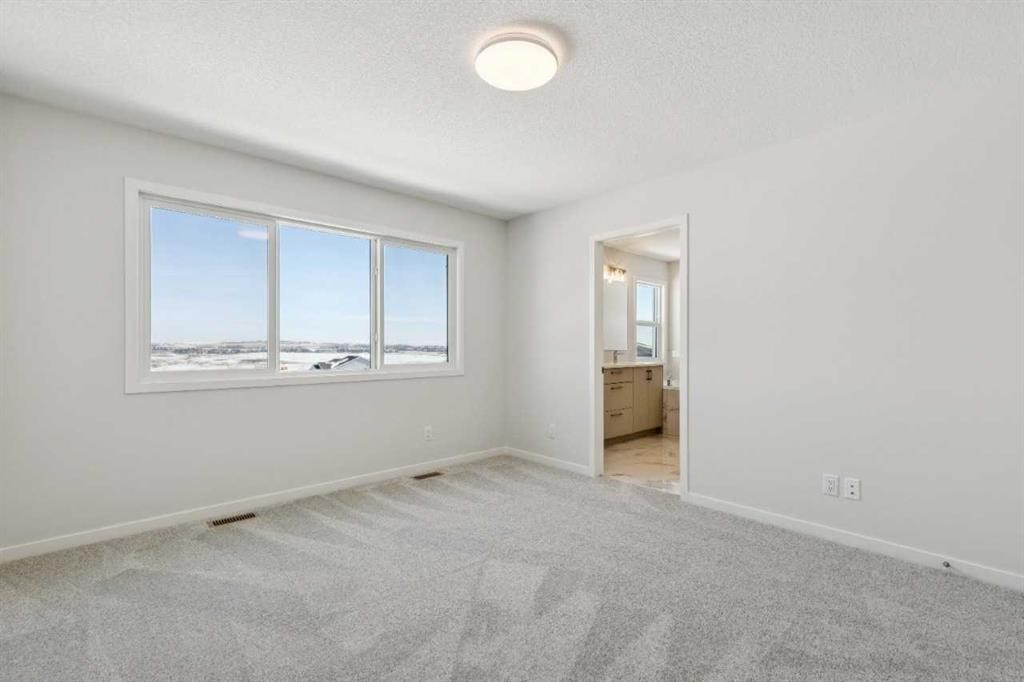 38 Annette Green Nw, Calgary, AB - Indoor Photo Showing Other Room