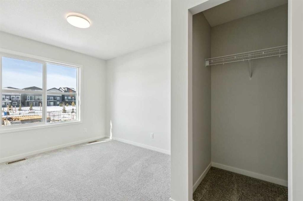38 Annette Green Nw, Calgary, AB - Indoor Photo Showing Other Room