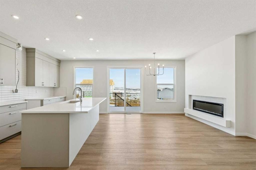 38 Annette Green Nw, Calgary, AB - Indoor Photo Showing Kitchen With Upgraded Kitchen