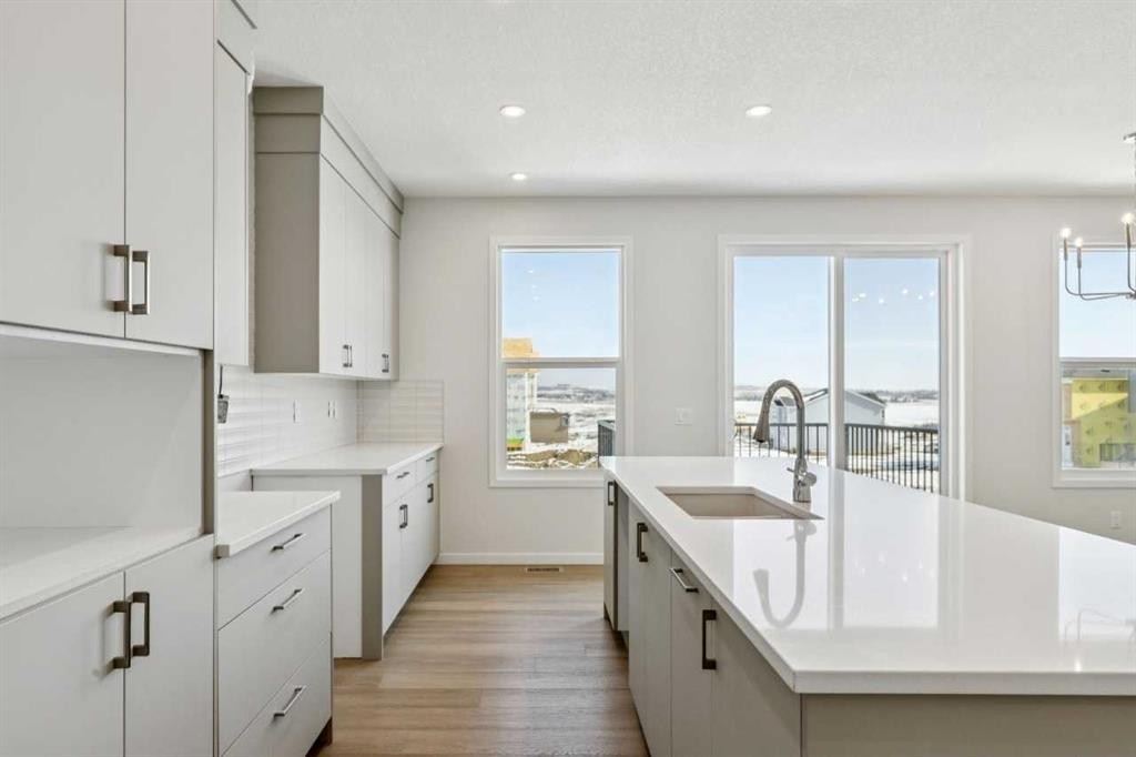 38 Annette Green Nw, Calgary, AB - Indoor Photo Showing Kitchen