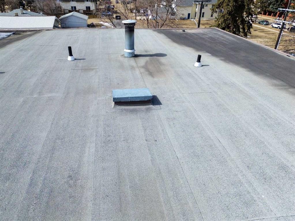 5307 48 Avenue, Red Deer, AB - Outdoor