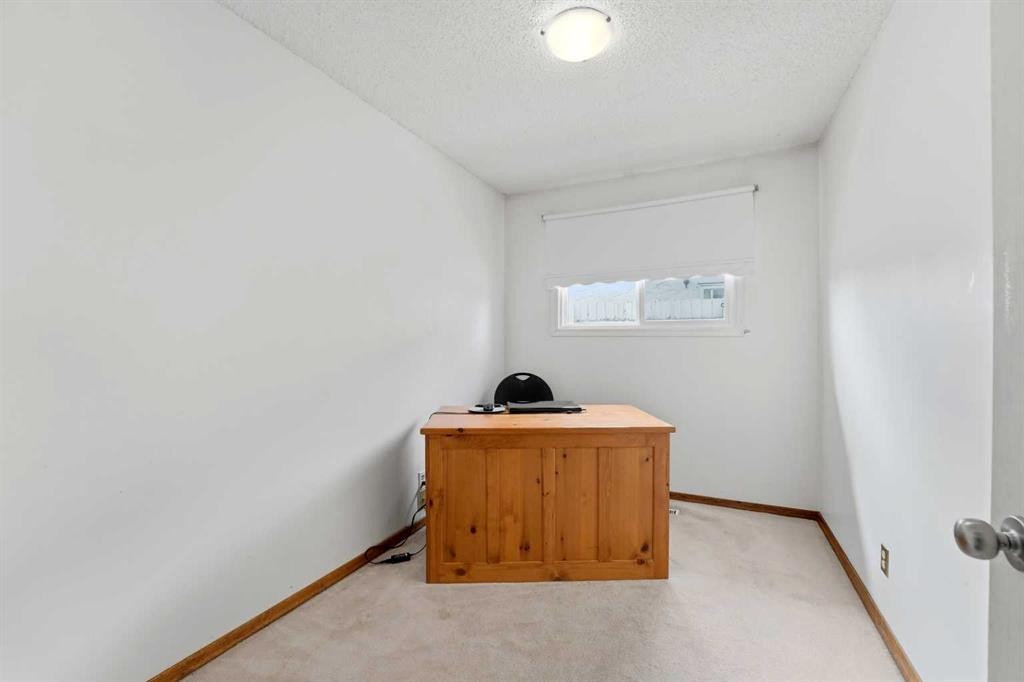 69 Wright Avenue, Red Deer, AB - Indoor