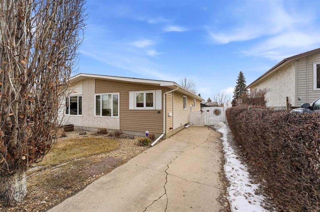 69 Wright Avenue, Red Deer, AB - Outdoor