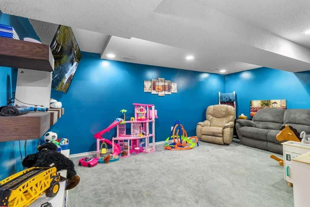 10 Chappel Drive, Red Deer, AB - Indoor