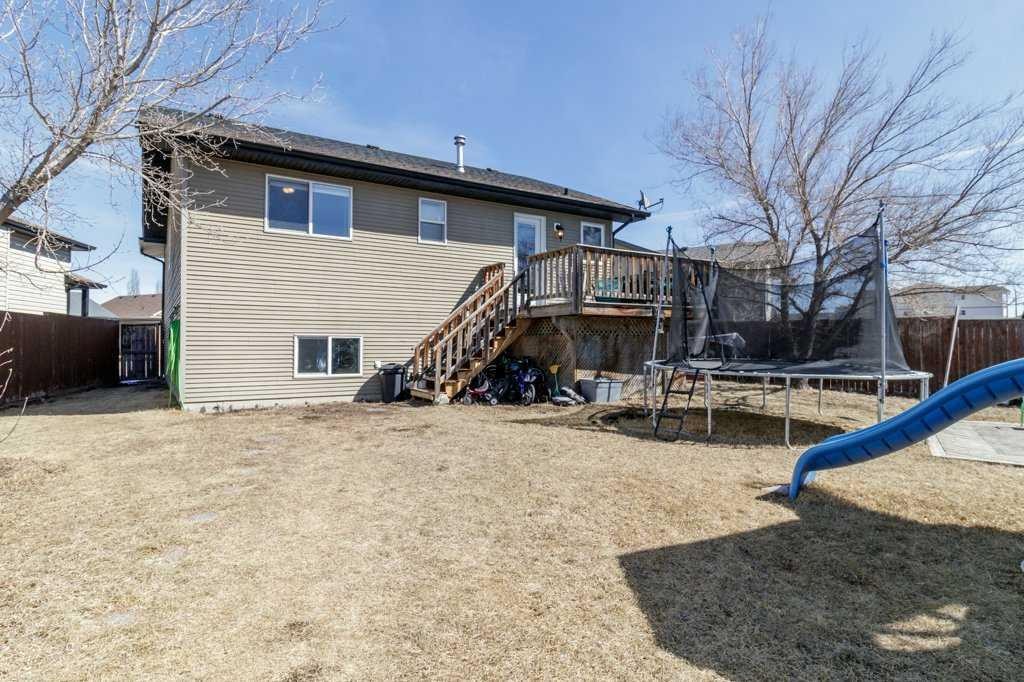 12 Hansen Close, Sylvan Lake, AB - Outdoor