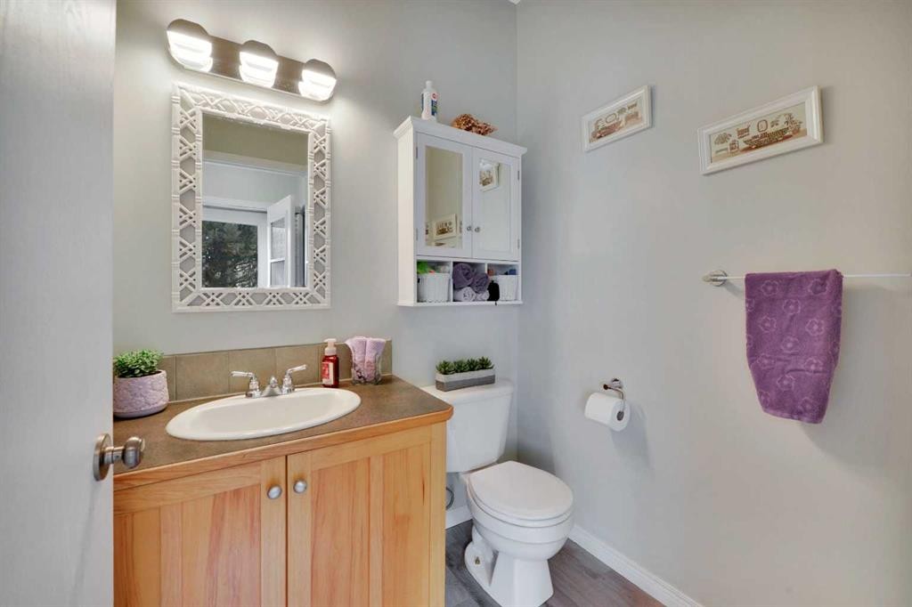47 Abel Close, Red Deer, AB - Indoor Photo Showing Bathroom