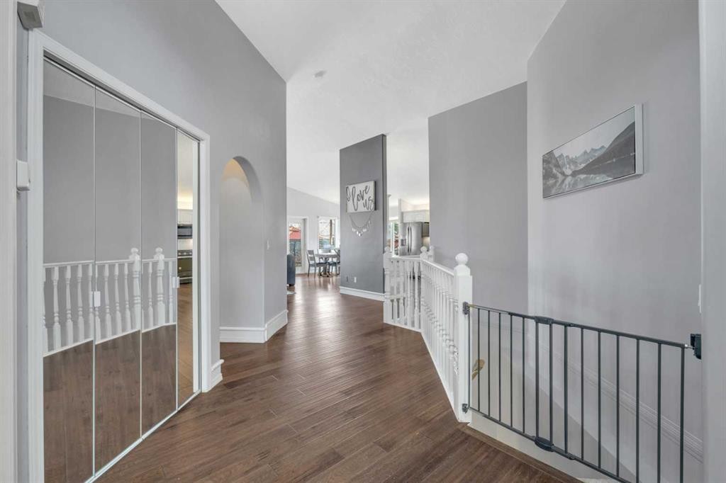 5508 49 Avenue, Alix, AB - Indoor Photo Showing Other Room