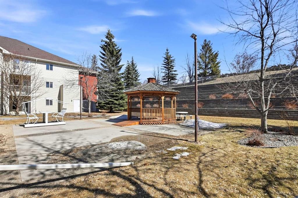 215-56 Carroll Crescent, Red Deer, AB - Outdoor