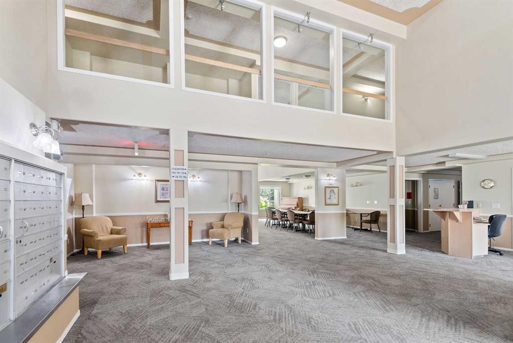 215-56 Carroll Crescent, Red Deer, AB - Indoor Photo Showing Other Room