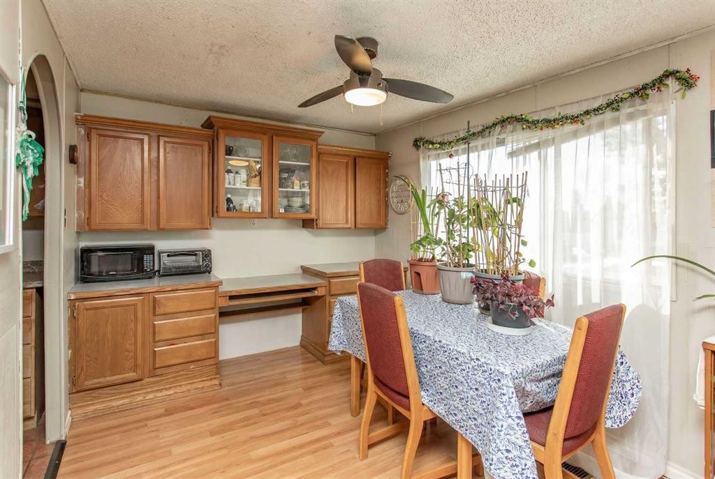 18 Hearthstone Drive, Lacombe, AB - Indoor Photo Showing Dining Room