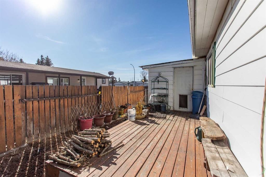 18 Hearthstone Drive, Lacombe, AB - Outdoor With Deck Patio Veranda With Exterior