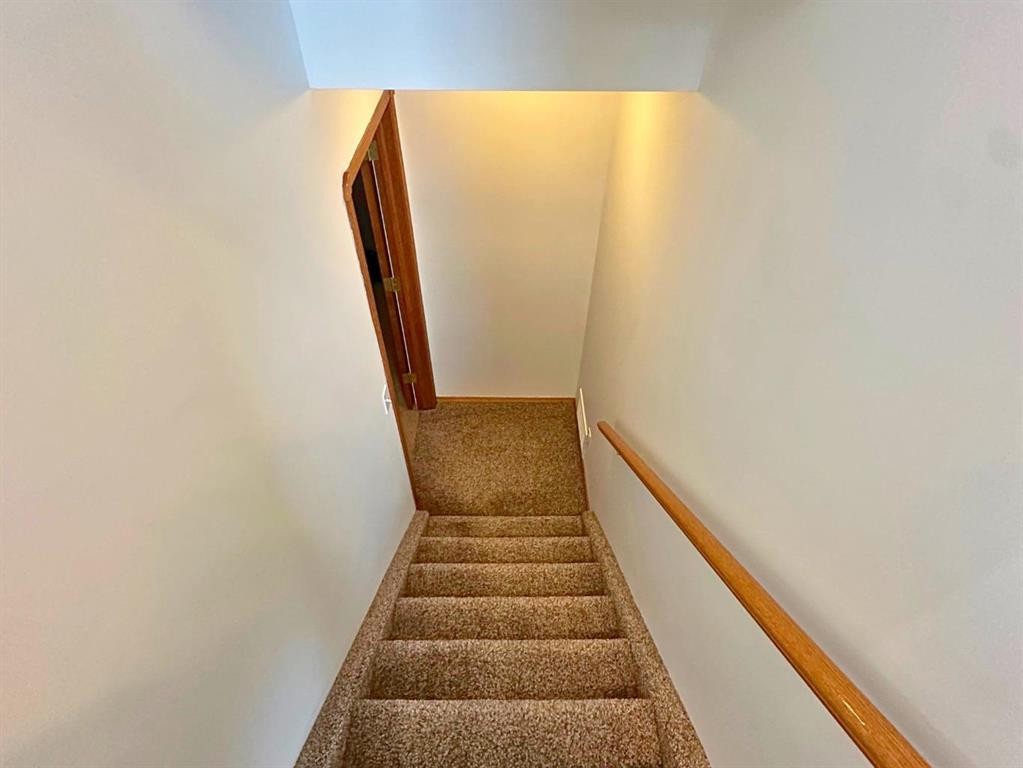 2 Dalton Close, Red Deer, AB - Indoor Photo Showing Other Room