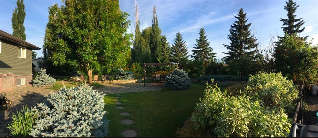 5404 49A Avenue, Alix, AB - Outdoor