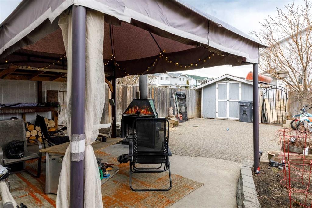 27 Kovac, Red Deer, AB - Outdoor