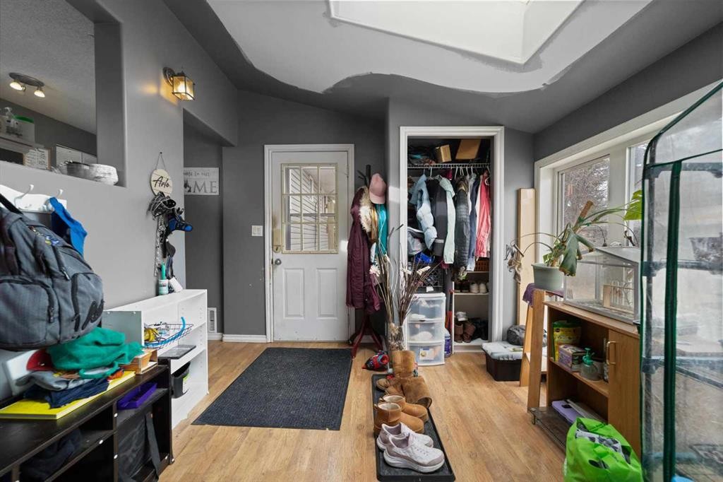 4925 49 Street, Killam, AB - Indoor