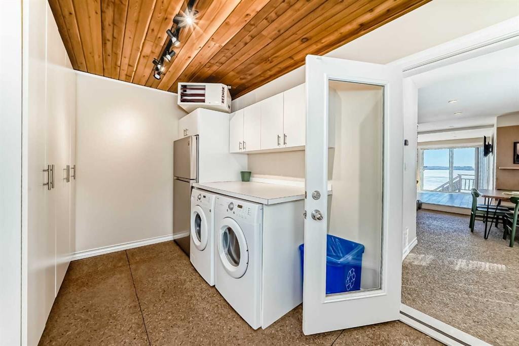 157 Grand Avenue, Norglenwold, AB - Indoor Photo Showing Laundry Room
