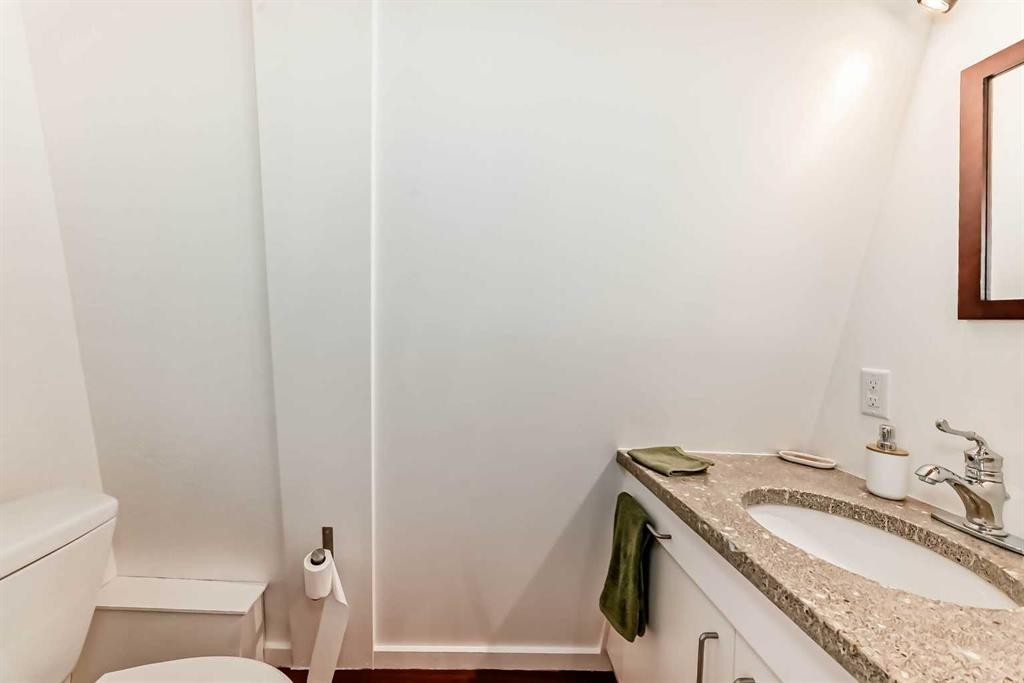 157 Grand Avenue, Norglenwold, AB - Indoor Photo Showing Bathroom