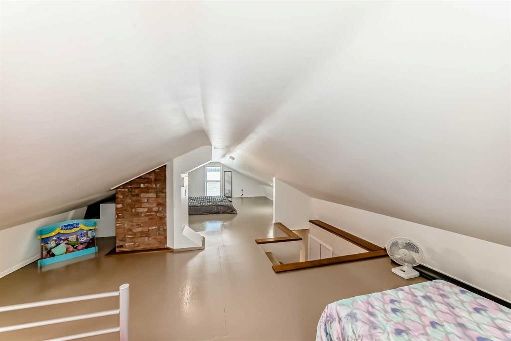157 Grand Avenue, Norglenwold, AB - Indoor