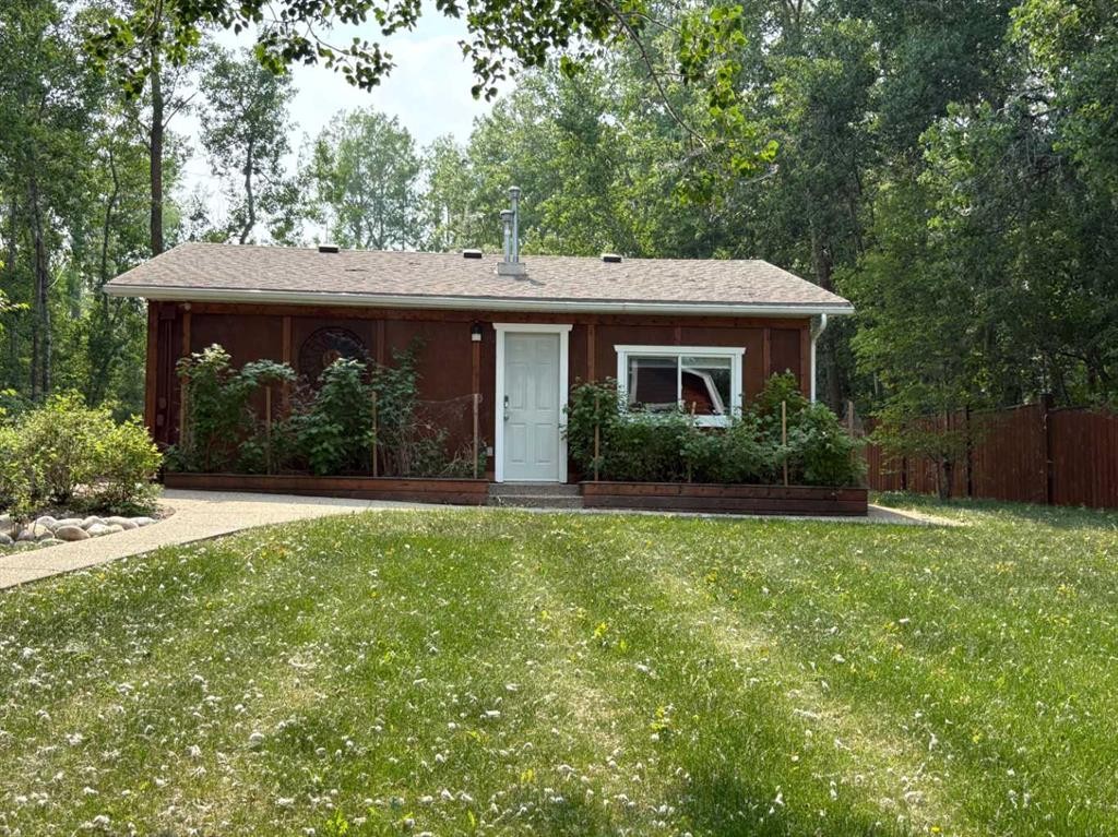 157 Grand Avenue, Norglenwold, AB - Outdoor