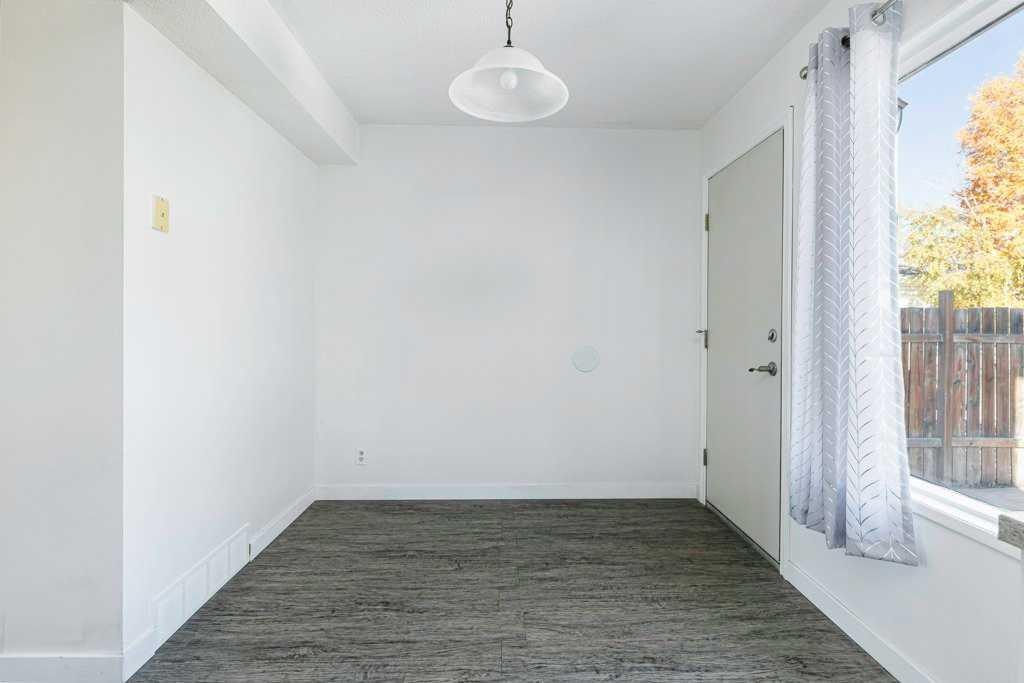 71 Good Crescent, Red Deer, AB - Indoor Photo Showing Other Room