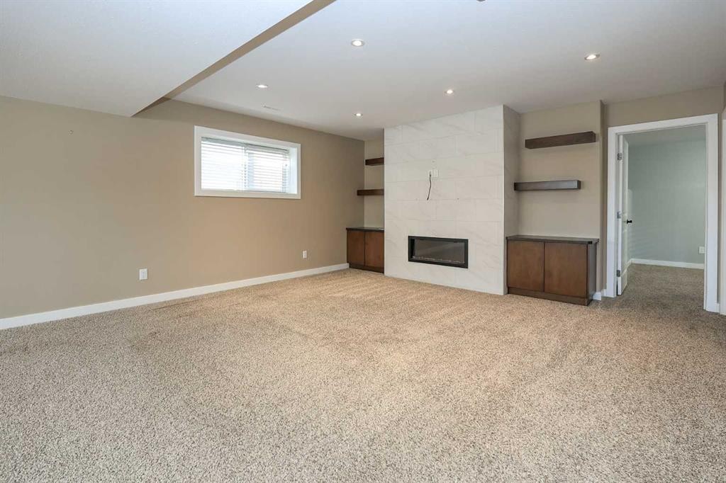 85 Cedar Crescent, Blackfalds, AB - Indoor Photo Showing Other Room