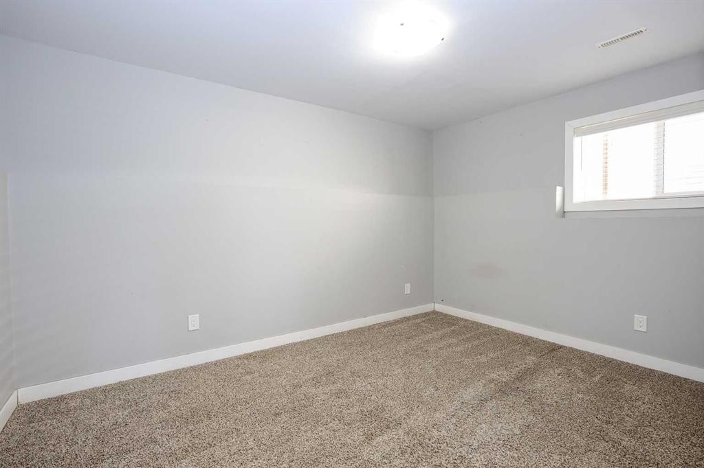 85 Cedar Crescent, Blackfalds, AB - Indoor Photo Showing Other Room