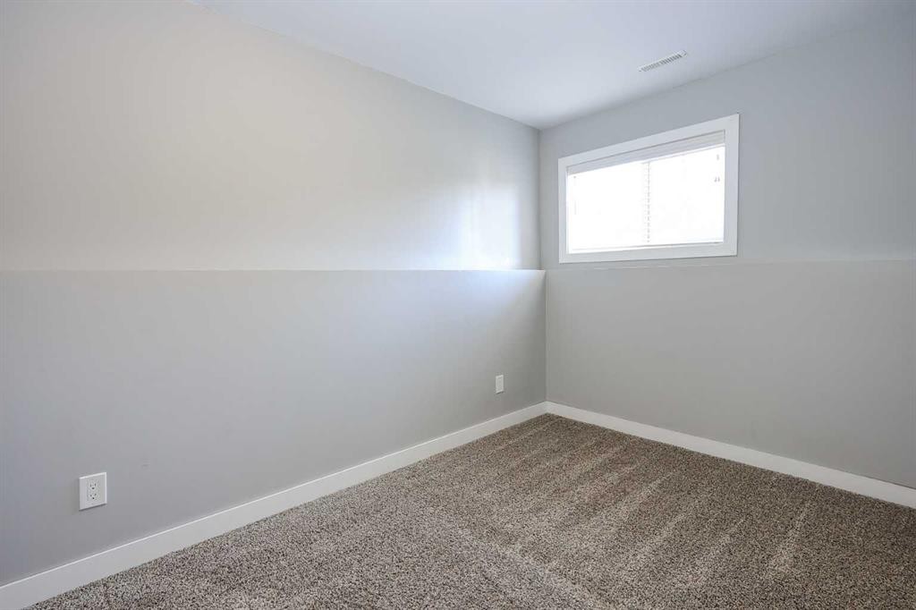 85 Cedar Crescent, Blackfalds, AB - Indoor Photo Showing Other Room
