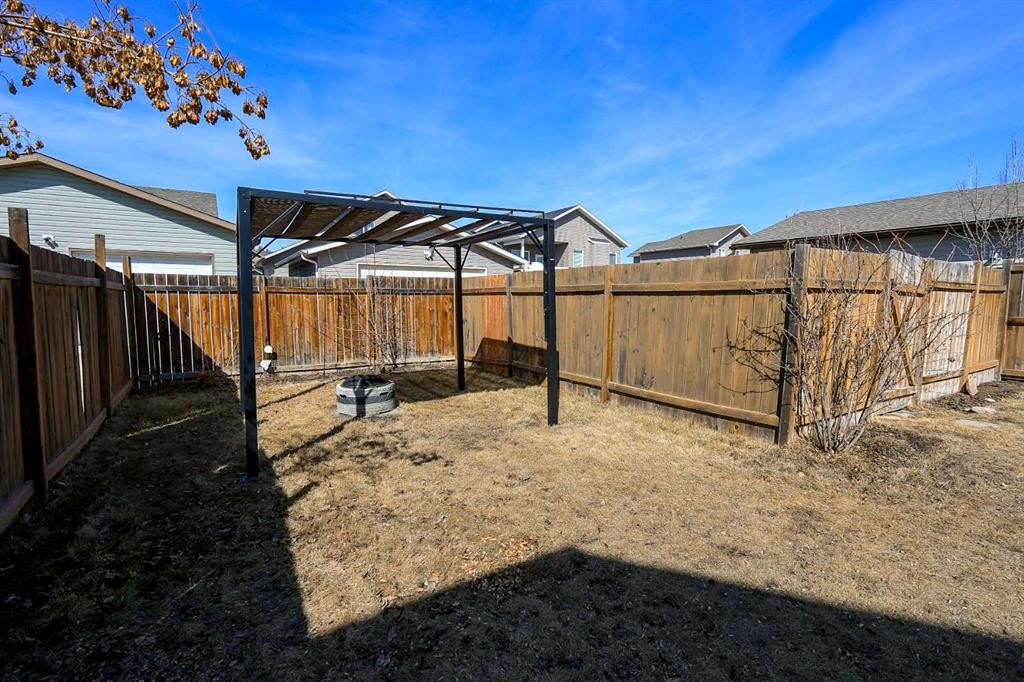 85 Cedar Crescent, Blackfalds, AB - Outdoor
