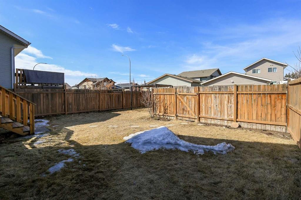 85 Cedar Crescent, Blackfalds, AB - Outdoor