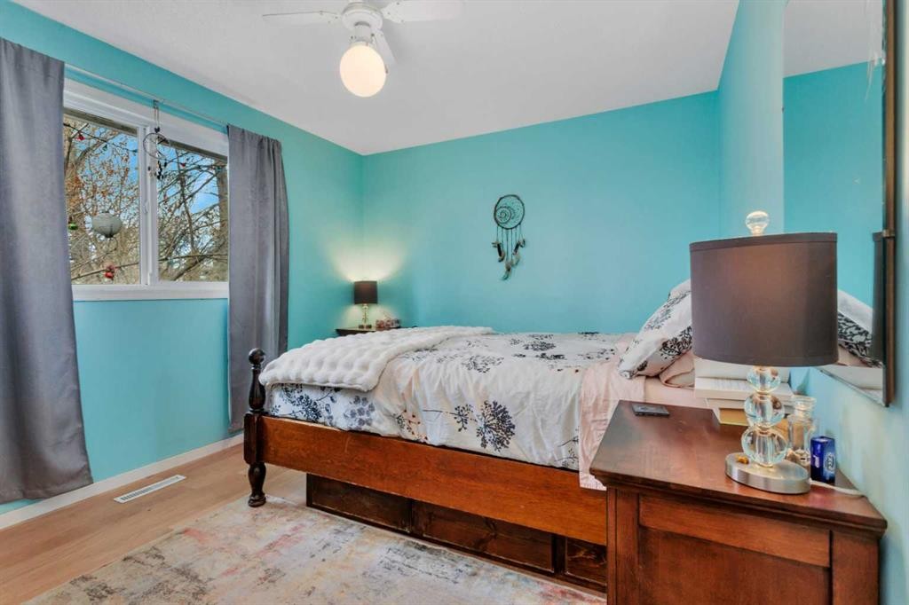 6749 59 Avenue, Red Deer, AB - Indoor Photo Showing Bedroom