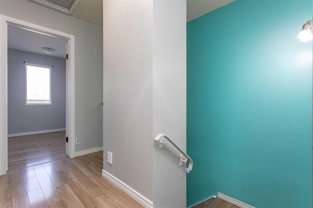 11 Erickson Drive, Red Deer, AB - Indoor Photo Showing Other Room