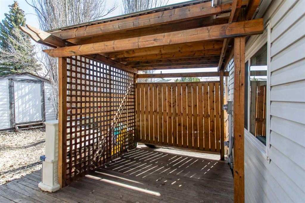 11 Erickson Drive, Red Deer, AB - Outdoor With Exterior