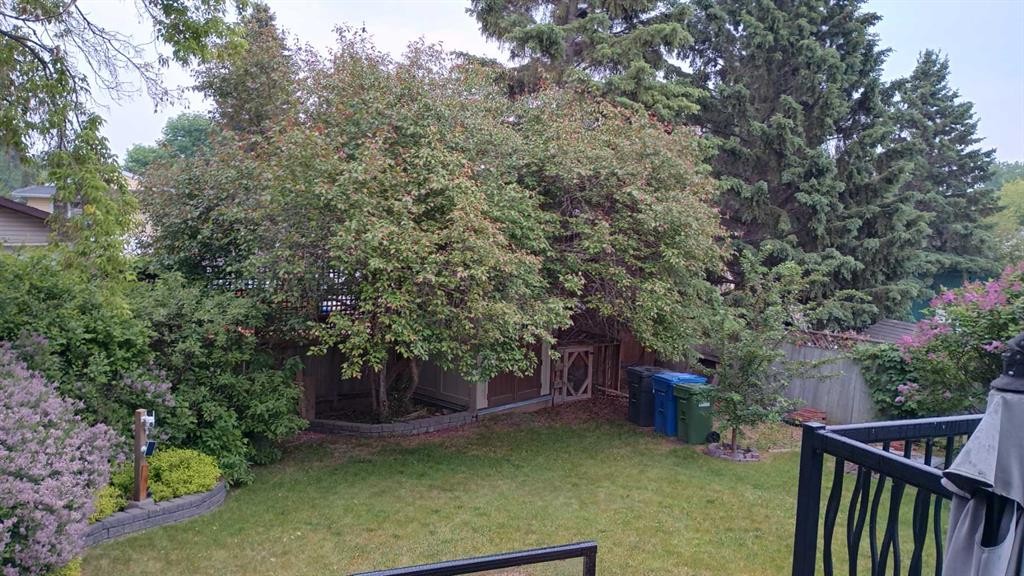 44 Norwest Close, Red Deer, AB - Outdoor