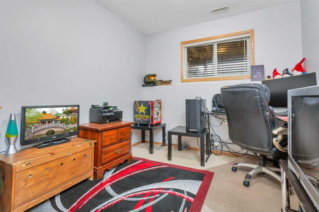 6203 Orr Drive, Red Deer, AB - Indoor Photo Showing Office