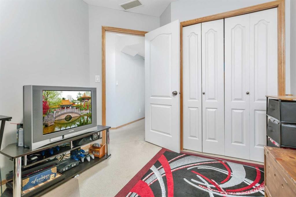 6203 Orr Drive, Red Deer, AB - Indoor