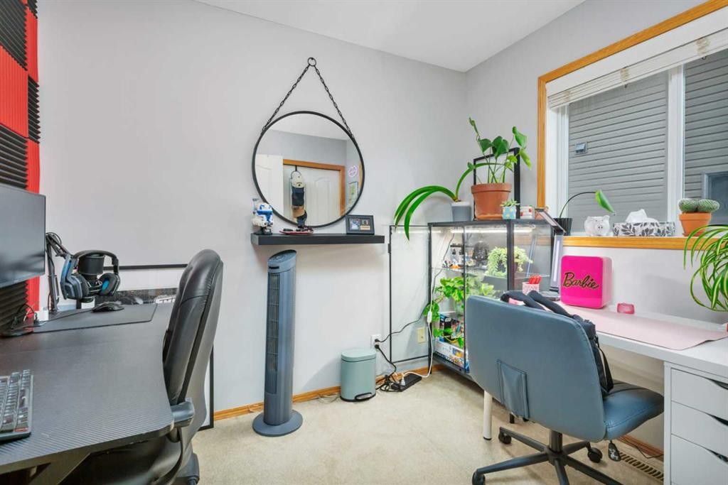 6203 Orr Drive, Red Deer, AB - Indoor Photo Showing Office