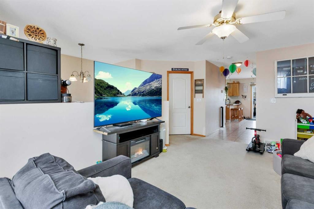 6205 Orr Drive, Red Deer, AB - Indoor