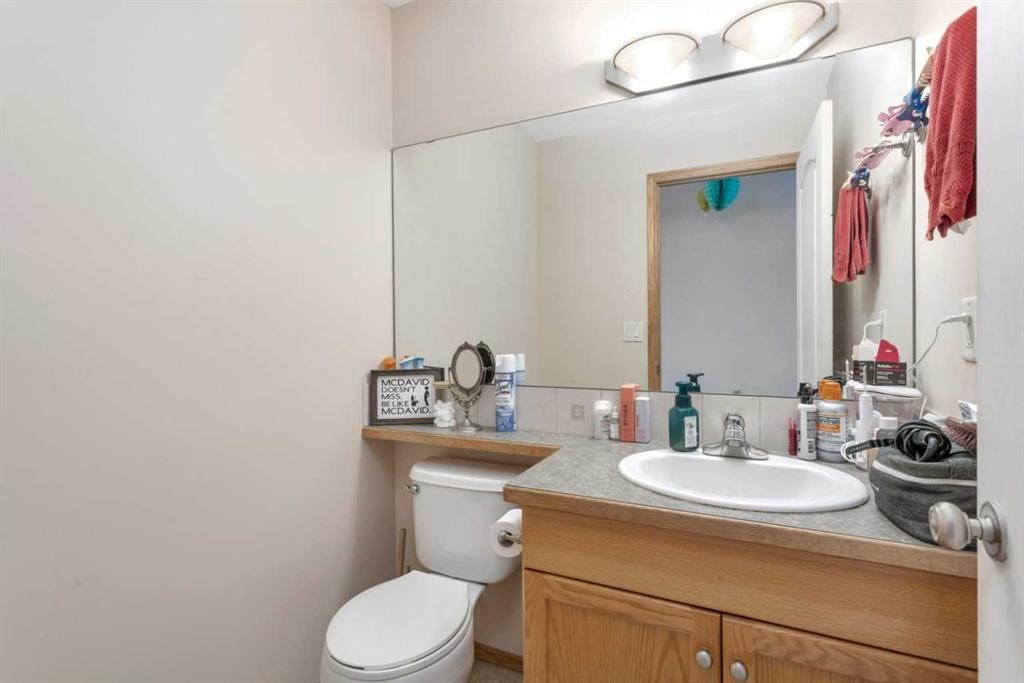 6205 Orr Drive, Red Deer, AB - Indoor Photo Showing Bathroom