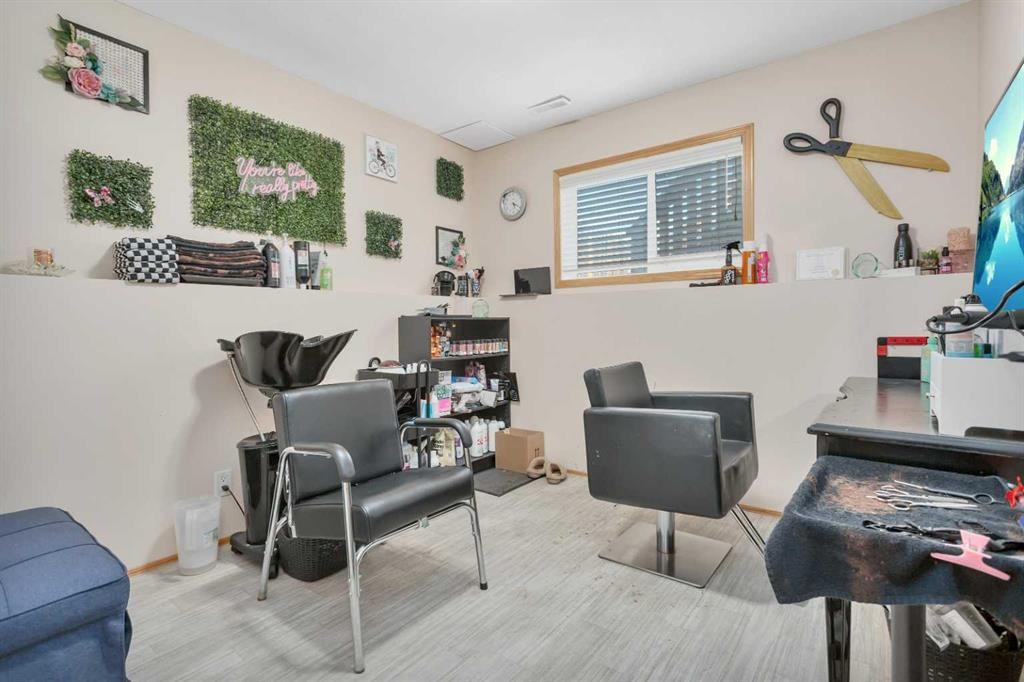 6205 Orr Drive, Red Deer, AB - Indoor