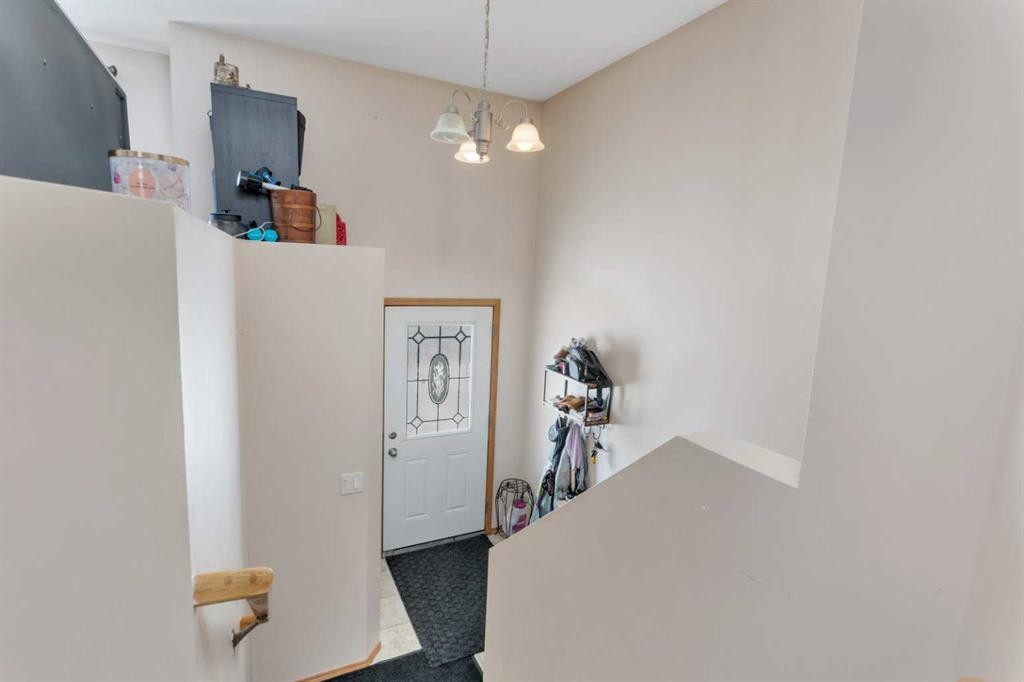 6205 Orr Drive, Red Deer, AB - Indoor Photo Showing Other Room