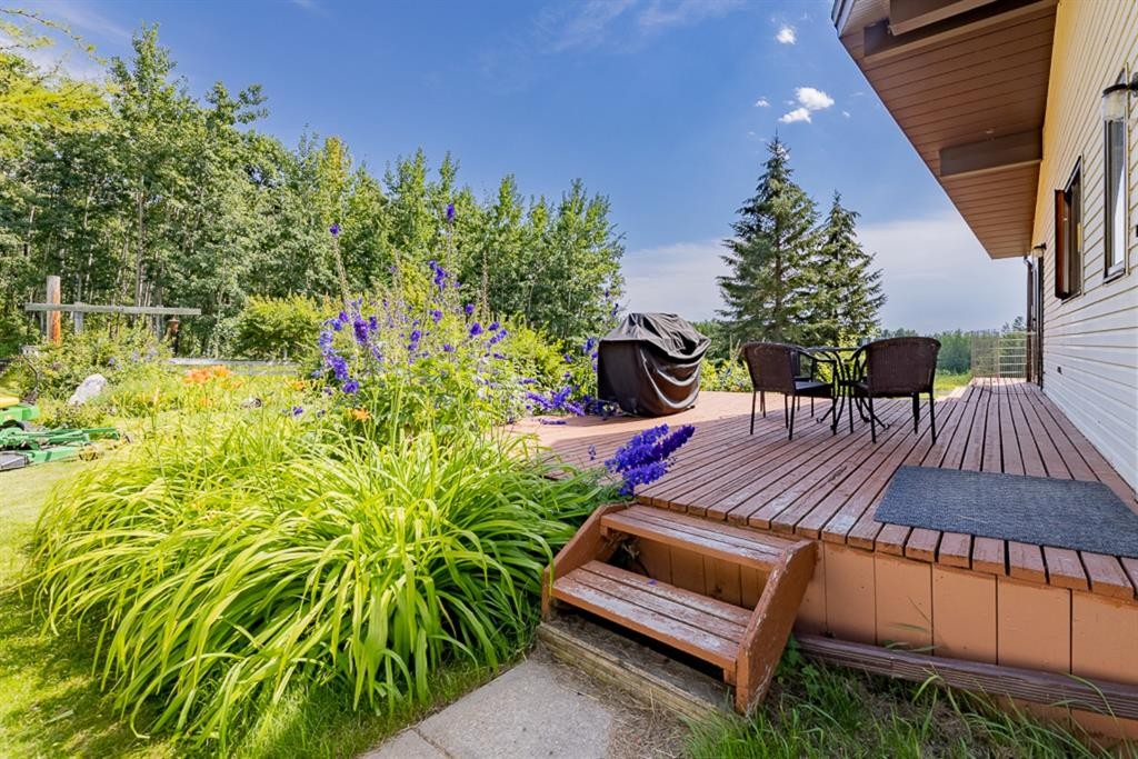 Sunhaven Road, Rural Lacombe County, AB - Outdoor