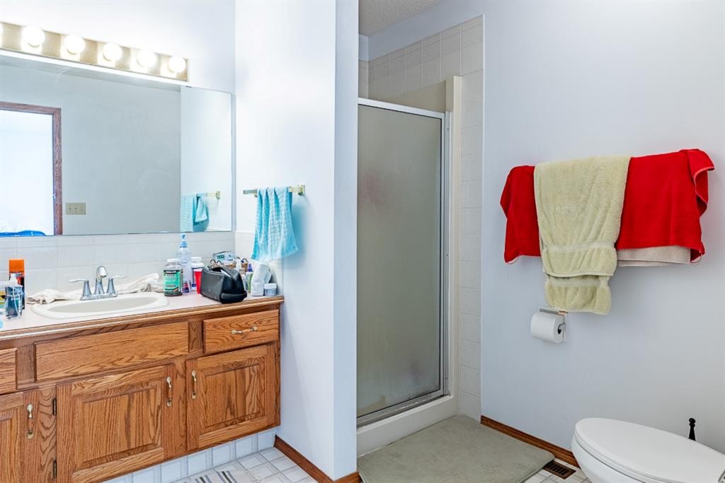 Sunhaven Road, Rural Lacombe County, AB - Indoor Photo Showing Bathroom